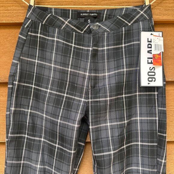 Almost Famous 90s Flare Black & Grey Plaid Bell Bottom Pants Size 5 - Picture 4 of 12